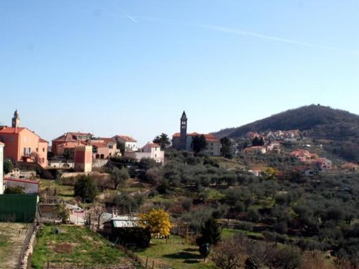 Bed & Breakfast L'Erica Finale Ligure Exteriör bild