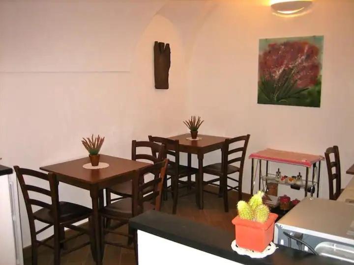 Bed & Breakfast L'Erica Finale Ligure Exteriör bild